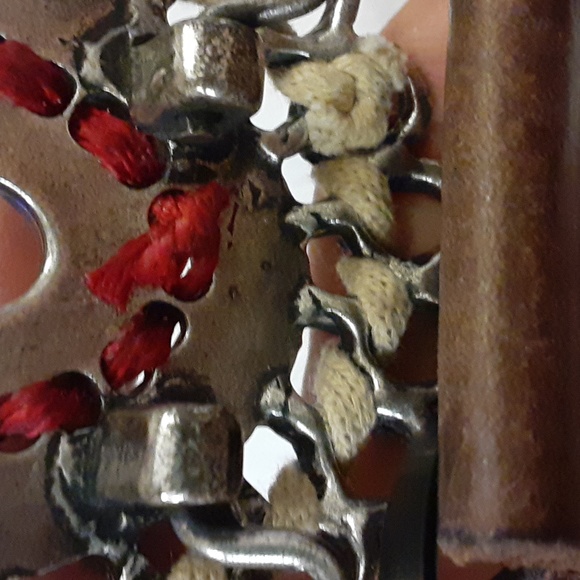 Backstreet Ahead Belt..Medium  brown leather.. heavy silver embellished buckle - Picture 6 of 12